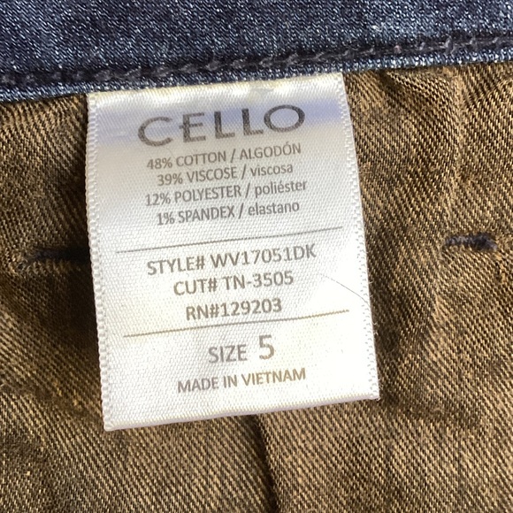 Skinny Jeans, Size 5, Cello, Ankle Length - Picture 7 of 8